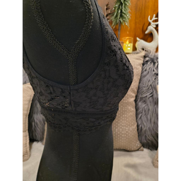 Women's Victoria's Secret Black Lace Bralette - Picture 2 of 6